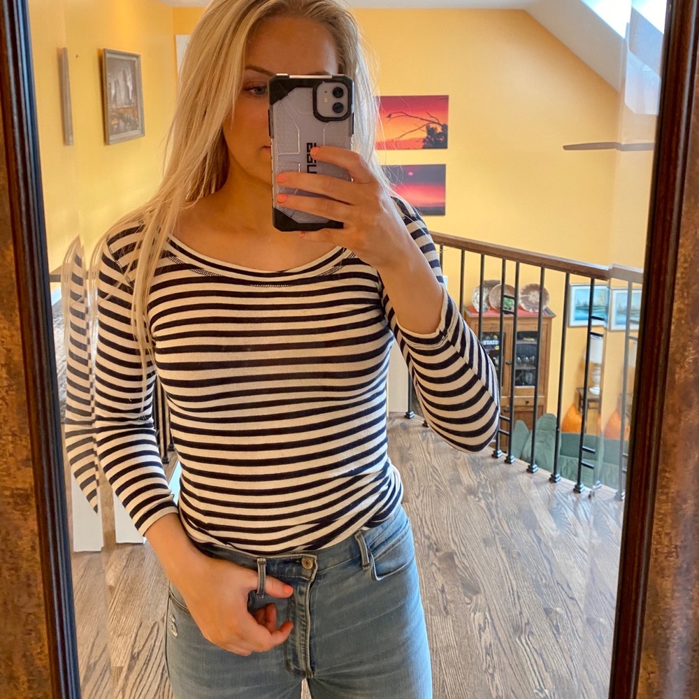Navy & White Top with 3/4 Length Sleeves